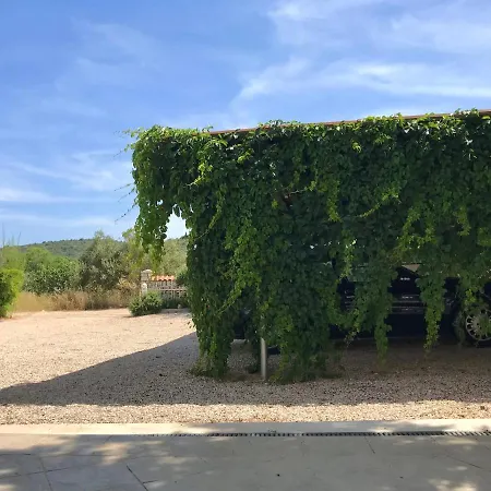 Veronika, Murter Πανσιόν 3*