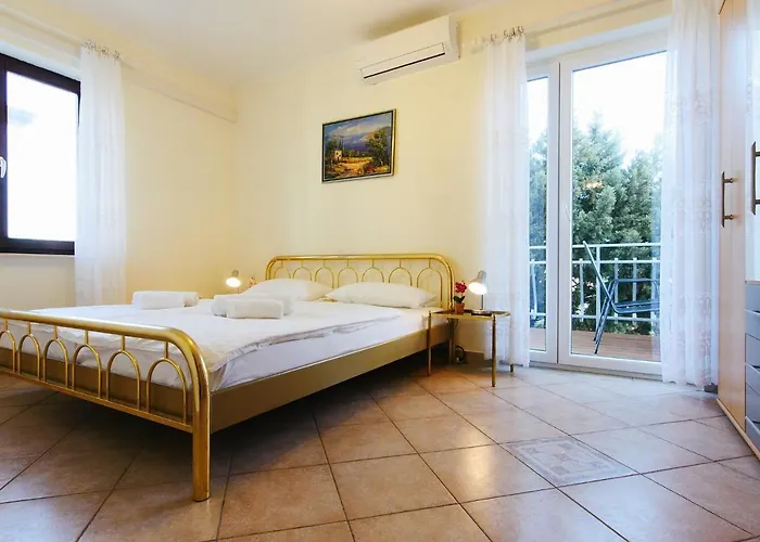 Veronika, Murter Casa de hóspedes Jezera