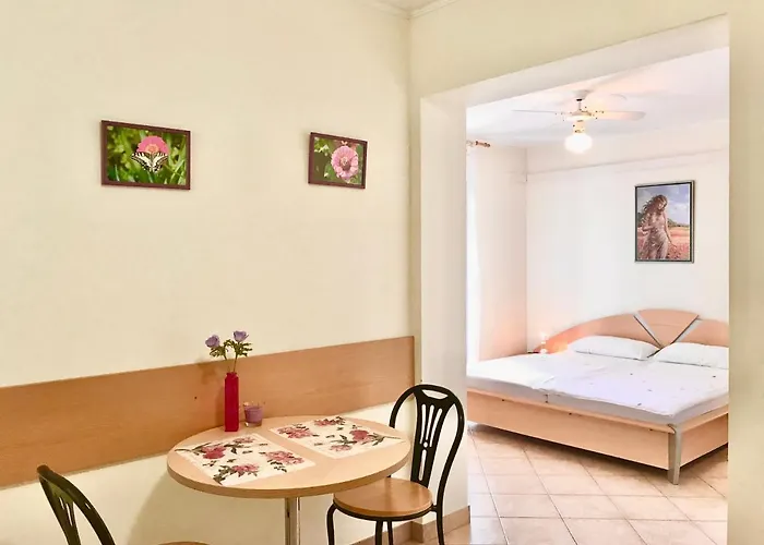 Veronika, Murter Jezera